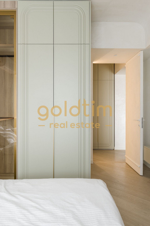 CORTINA NORTH/DISPONIBIL IMEDIAT/SUPERB/SPATII GENEROASE/BUCATARIE INCHISA