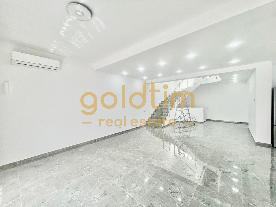 NOU!!!VILA CU PISCINA PROPRIE/ SPATII GENEROASE