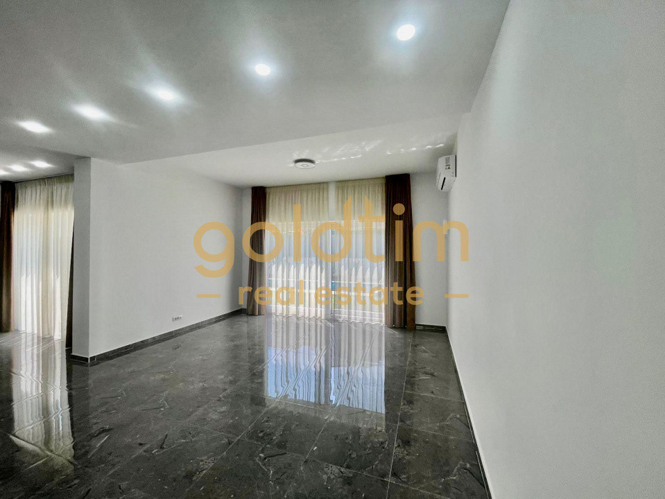 NOU!!!VILA CU PISCINA PROPRIE/ SPATII GENEROASE