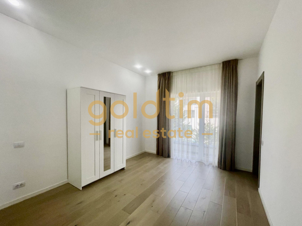 NOU!!!VILA CU PISCINA PROPRIE/ SPATII GENEROASE