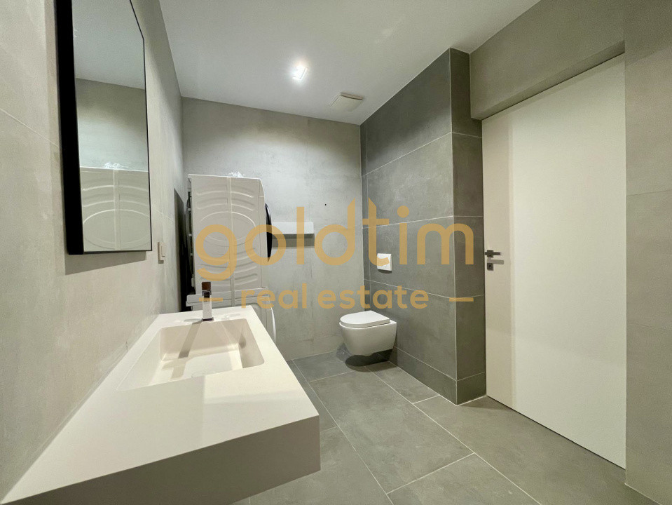 DUPLEX/ZONA REFERINTA/ LOC PARCARE