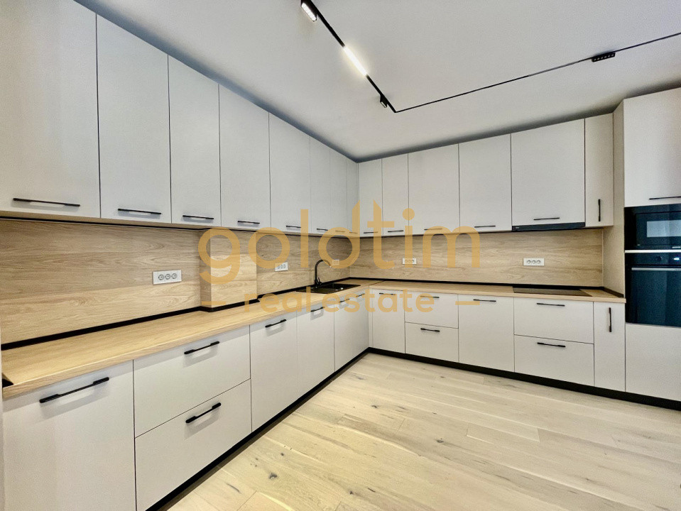 DUPLEX/ZONA REFERINTA/ LOC PARCARE/AVIATORILOR/SUPERB