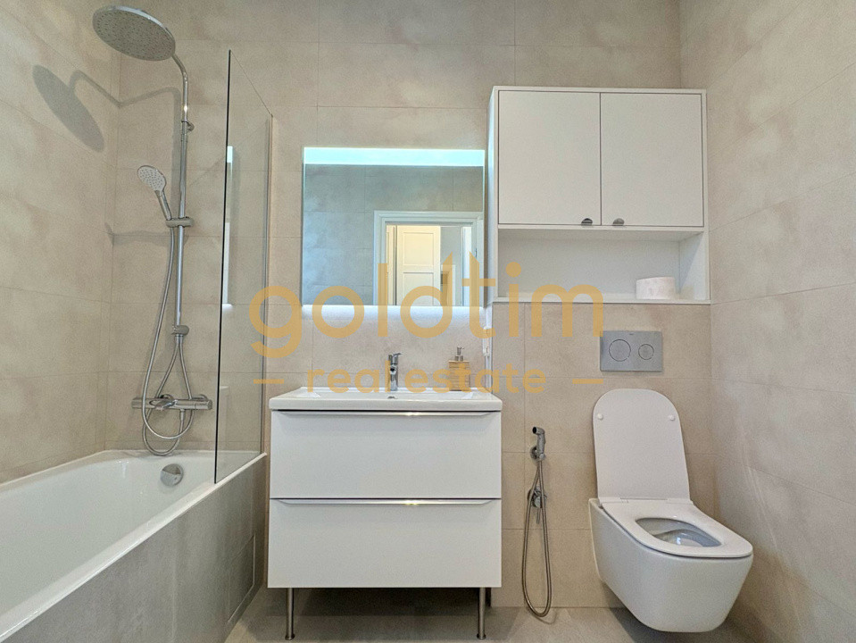 COMPLEX DE CASE SECURIZAT/PARCARE /BALOTESTI/LUX/VILA INDIVIDUALA