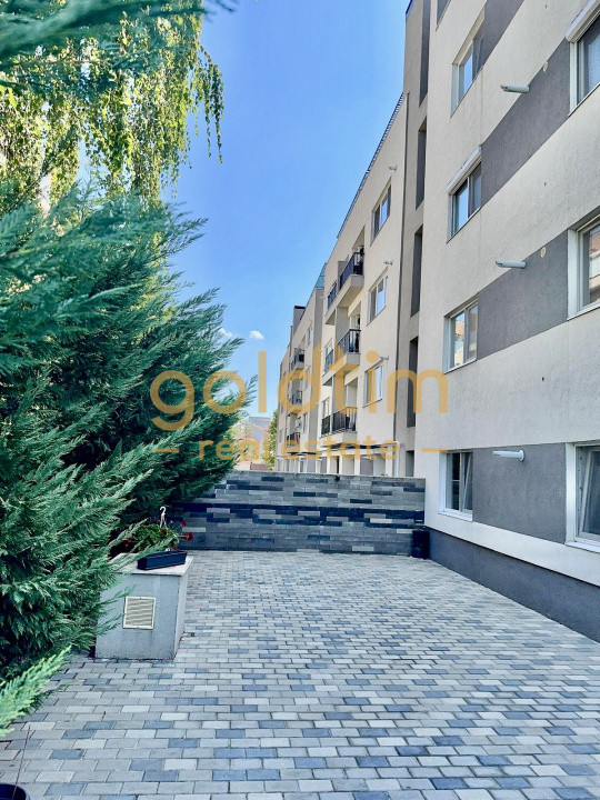 CURTE GENEROASA AMENAJATA/PARCARE SUBTERANA INCLUSA/PIPERA/SUPERB