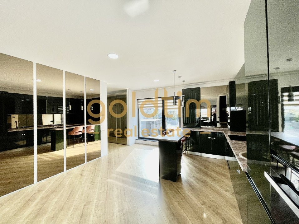 NOU/PET FRIENDLY/PENTHOUSE/ TERASA 100 mp/BOXA/SPATII GENEROASE/VIEW PANORAMIC 