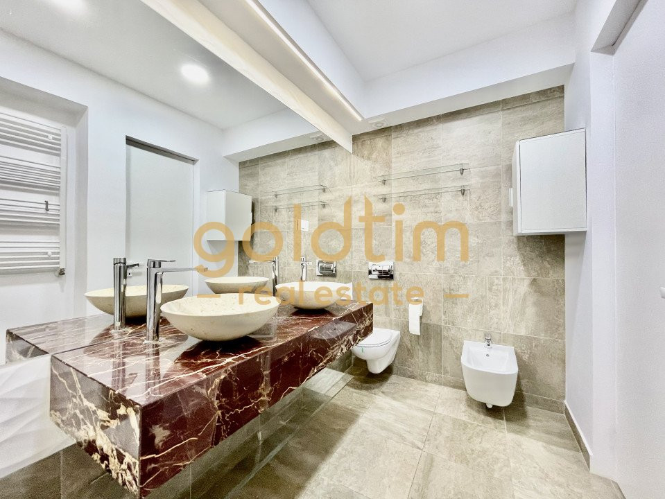 NOU/PET FRIENDLY/PENTHOUSE/ TERASA 100 mp/BOXA/SPATII GENEROASE/VIEW PANORAMIC 