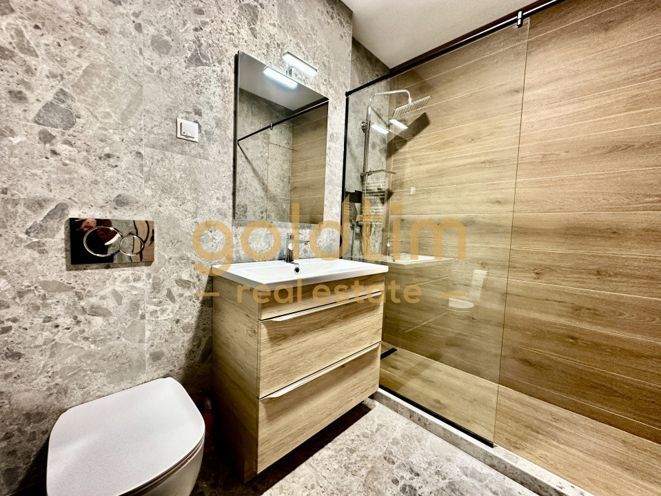 EROU IANCU NICOLAE /PIPERA /PARCARE /VIEW SUPERB