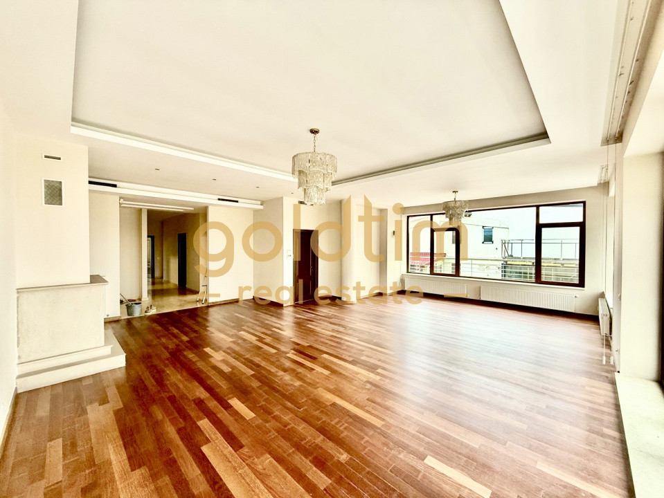 VIEW SUPERB CATRE LAC/2 locuri DE PARCARE/BOXA/LUMINOS SI INTIM