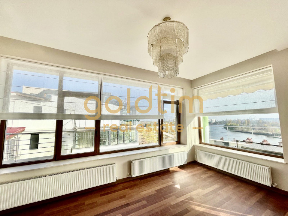 VIEW SUPERB CATRE LAC/2 locuri DE PARCARE/BOXA/LUMINOS SI INTIM