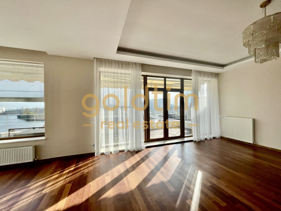 VIEW SUPERB CATRE LAC/2 locuri DE PARCARE/BOXA/LUMINOS SI INTIM