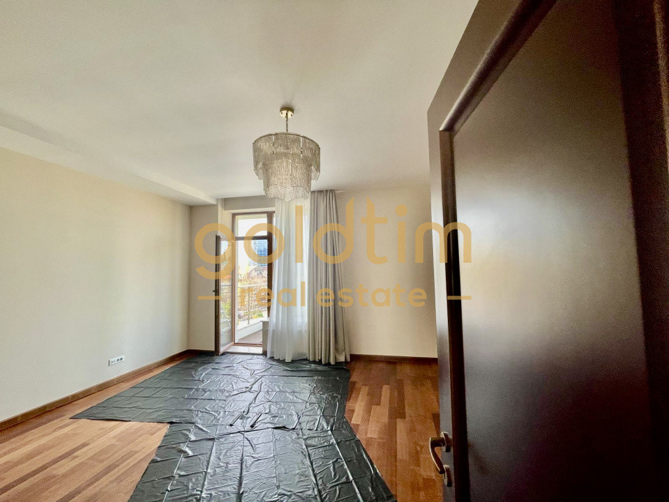 VIEW SUPERB CATRE LAC/2 locuri DE PARCARE/BOXA/LUMINOS SI INTIM