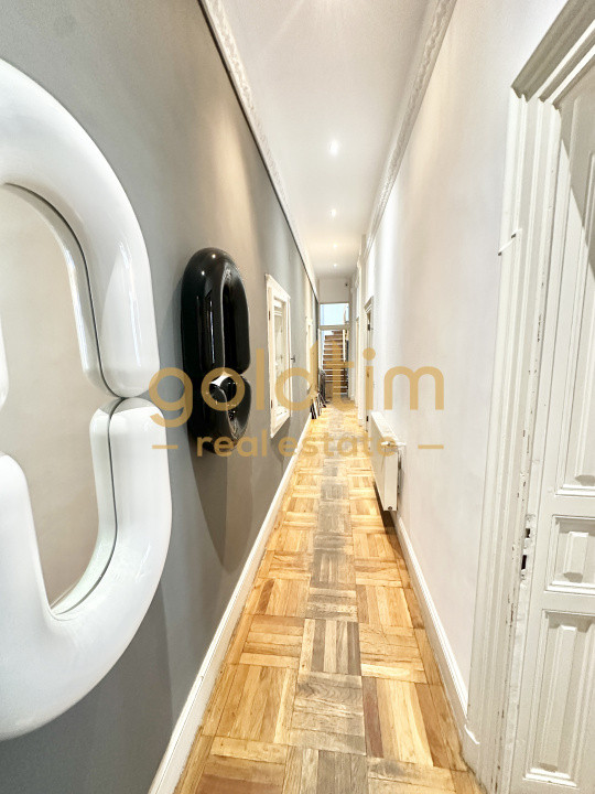 VILA INTERBELICA RENOVATA/ANEXA/CURTE/PRETABILA ACTIVITATI COMERCIALE/DOROBANTI