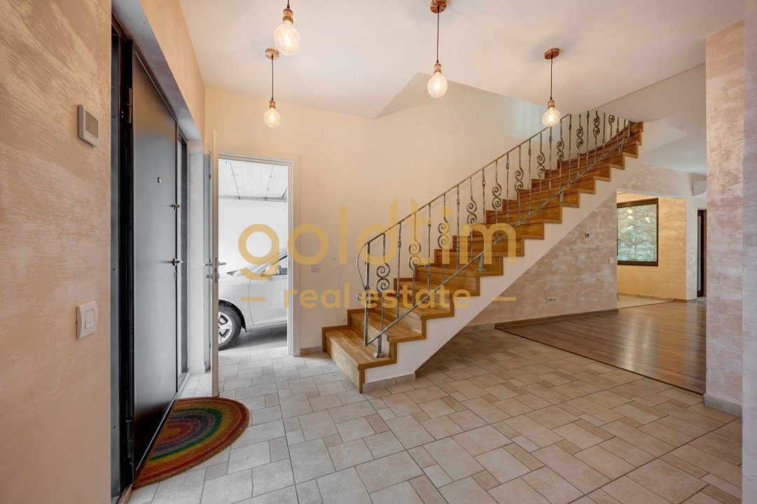 VILA INDIVIDUALA/IANCU NICOLAE /PIPERA/SUPERBA/CURTE GENEROASA/GRADINA