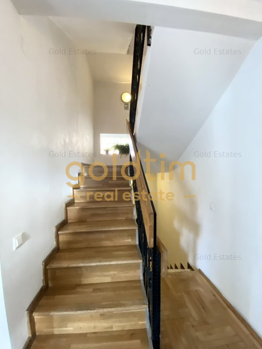 VILA SUPERBA 7 CAMERE, 330MP, D+P+2+M, PTA. DOMENII-STRADAL,2004/BIROURI-CLINICA