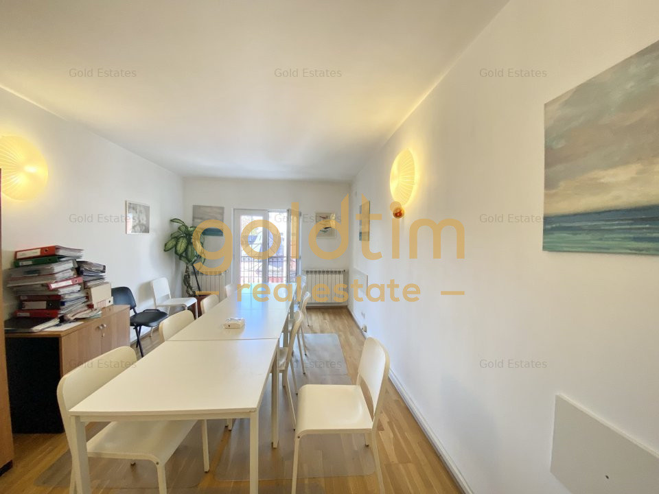 VILA SUPERBA 7 CAMERE, 330MP, D+P+2+M, PTA. DOMENII-STRADAL,2004/BIROURI-CLINICA