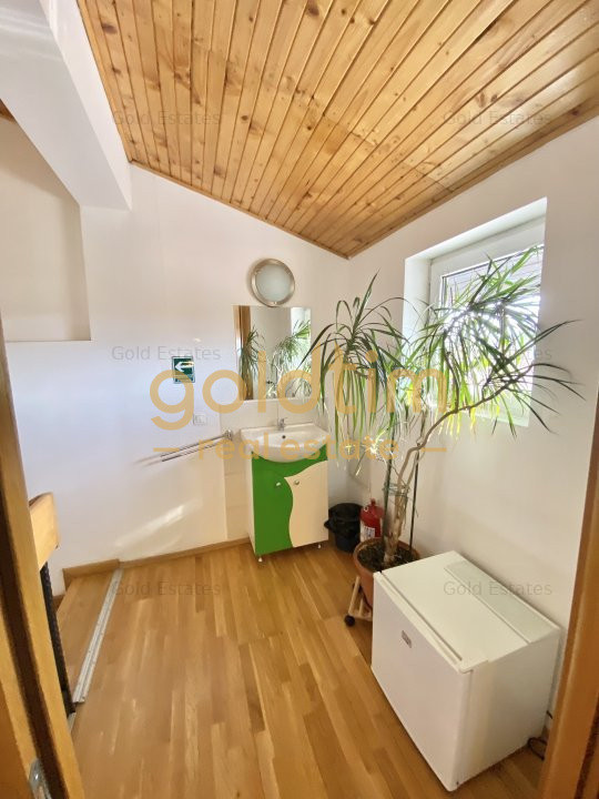 VILA SUPERBA 7 CAMERE, 330MP, D+P+2+M, PTA. DOMENII-STRADAL,2004/BIROURI-CLINICA