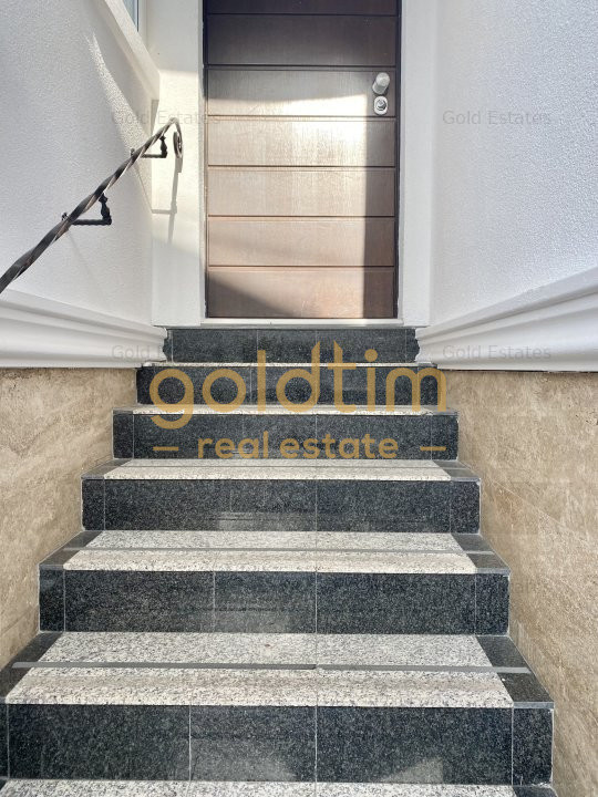 VILA SUPERBA 7 CAMERE, 330MP, D+P+2+M, PTA. DOMENII-STRADAL,2004/BIROURI-CLINICA