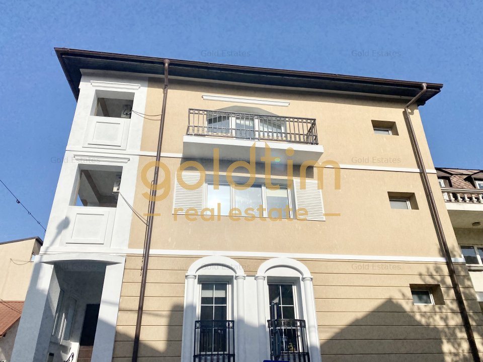 VILA SUPERBA 7 CAMERE, 330MP, D+P+2+M, PTA. DOMENII-STRADAL,2004/BIROURI-CLINICA