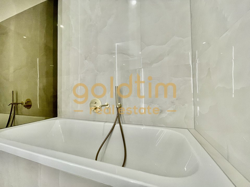 NOU/ SUPERB/CORTINA NORTH