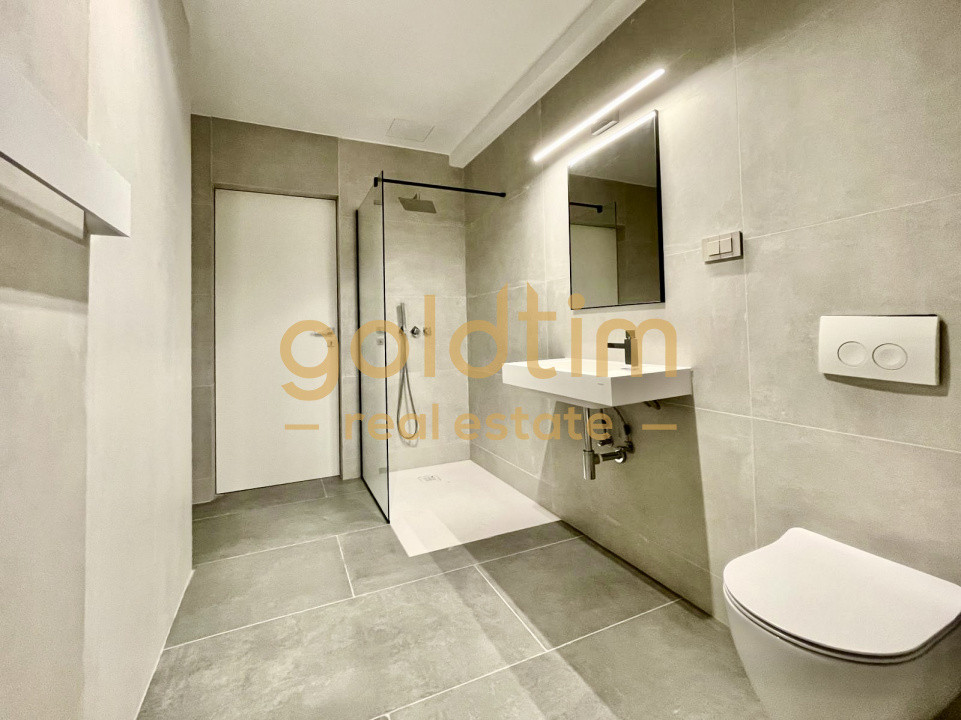 DUPLEX/ZONA REFERINTA/ LOC PARCARE