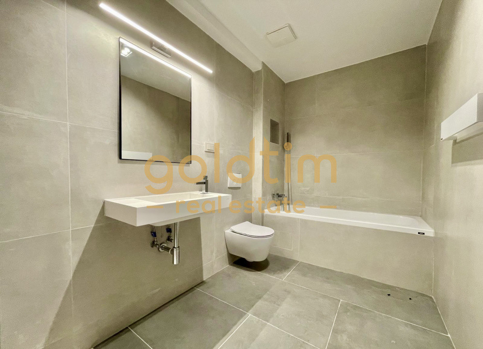 DUPLEX/ZONA REFERINTA/ LOC PARCARE