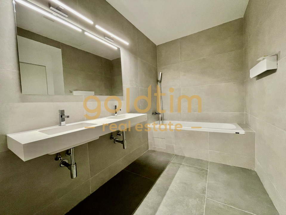 DUPLEX/ZONA REFERINTA/ LOC PARCARE