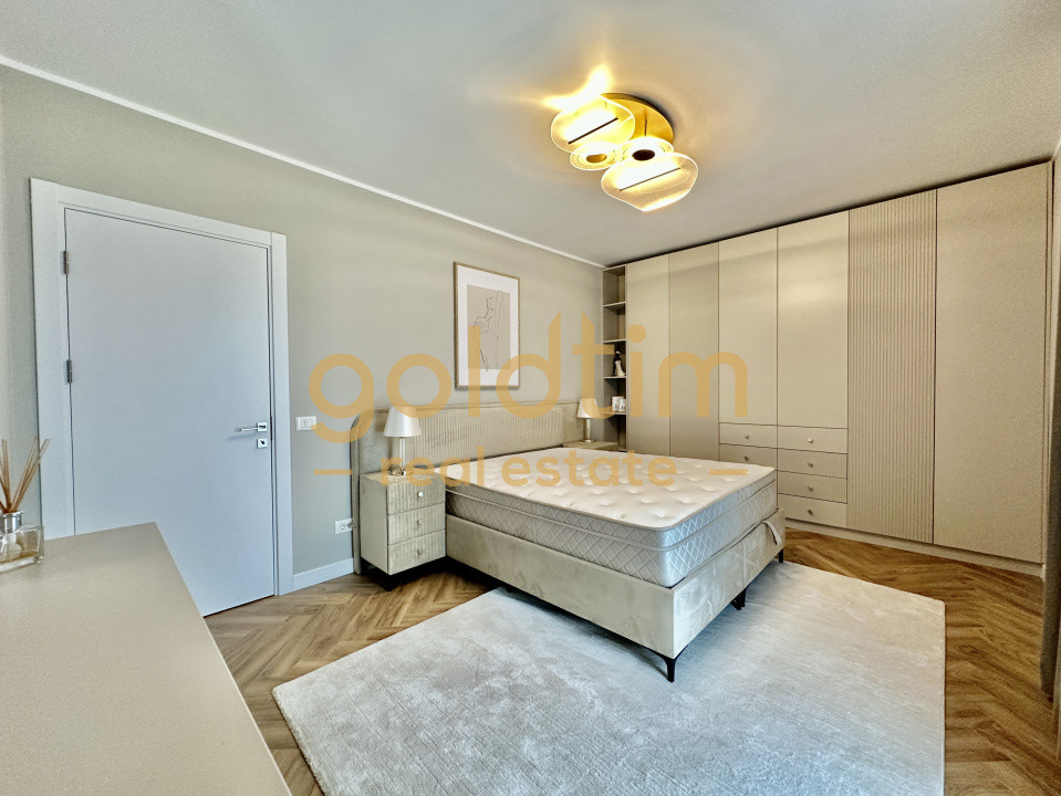 DESIGN UNIC/SUPERB/ZONA LINISTITA/LUX/1 LOC PARCARE