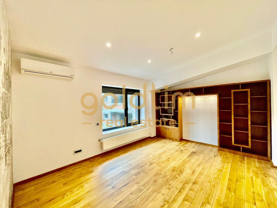 CASA INDIVIDUALA/SUPERBA/PIPERA/EROU IANCU NICOLAE/PISCINA/CURTE GENEROASA