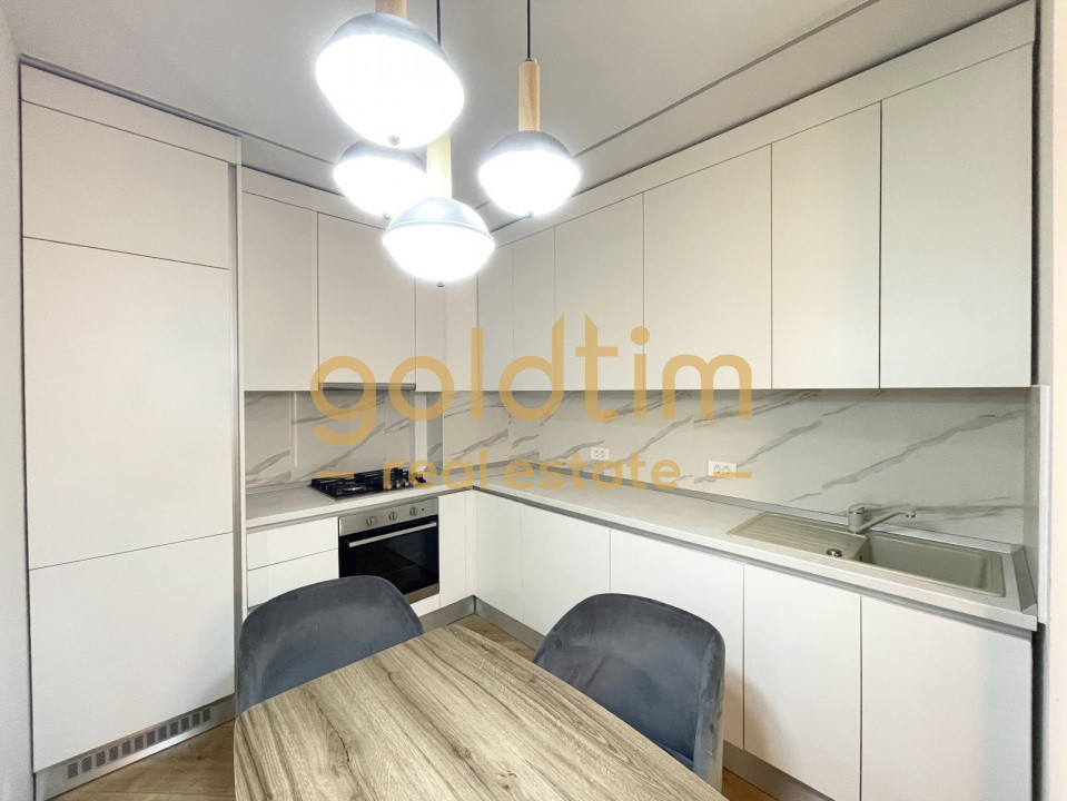 NOU/ ANSAMBLU SECURIZAT/ PARCARE SUPRATERANA