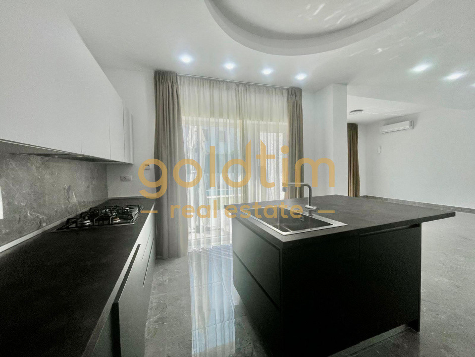 NOU!!!VILA CU PISCINA PROPRIE/ SPATII GENEROASE