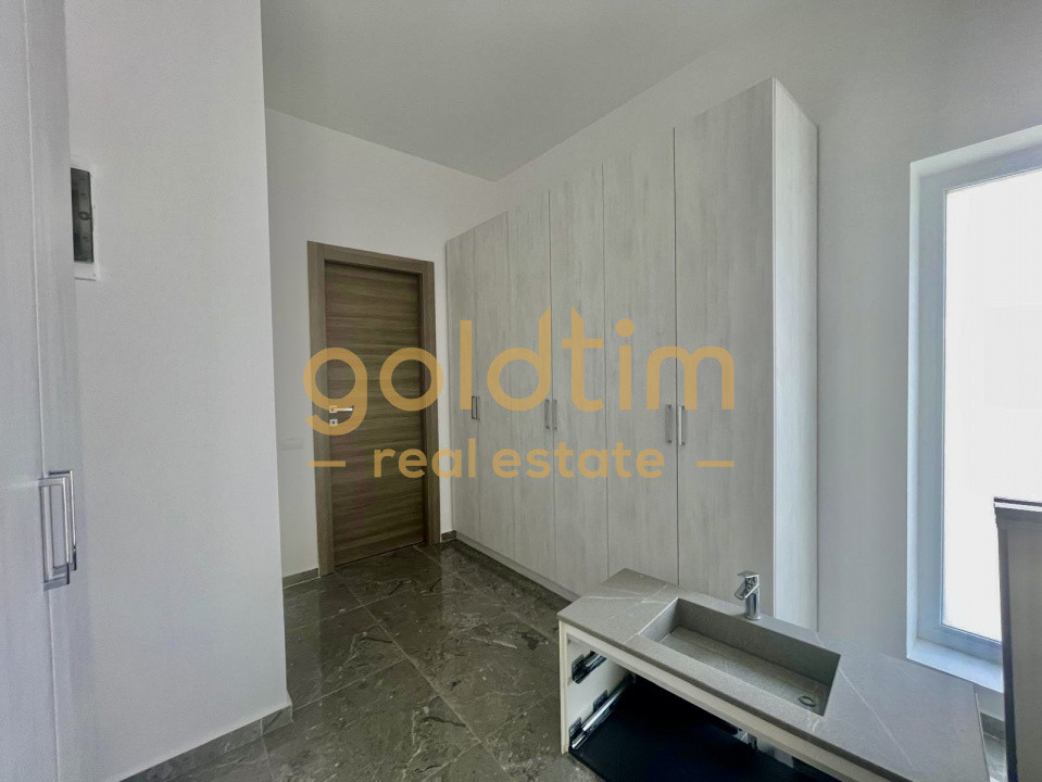 NOU!!!VILA CU PISCINA PROPRIE/ SPATII GENEROASE