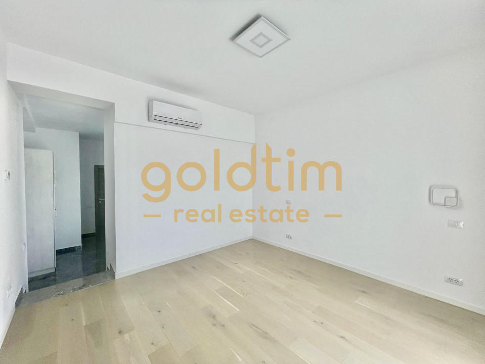 NOU!!!VILA CU PISCINA PROPRIE/ SPATII GENEROASE