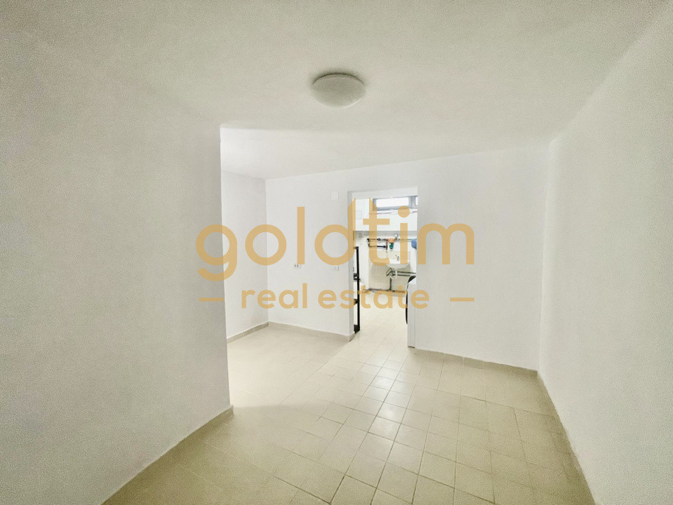 NOU!!!VILA CU PISCINA PROPRIE/ SPATII GENEROASE