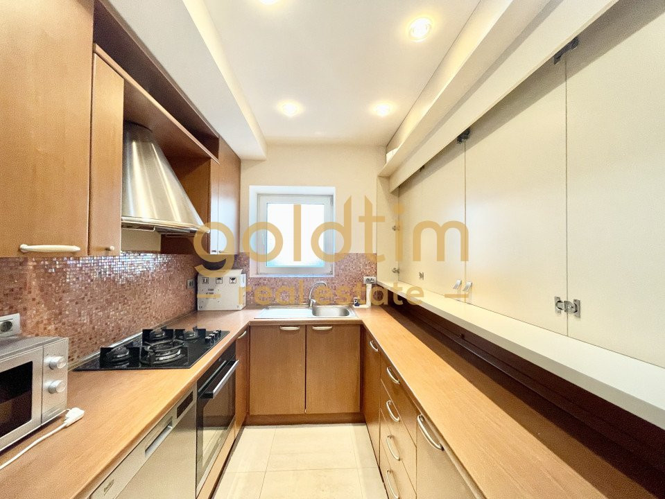 NOU/PENTHOUSE/SPATII DEPOZITARE/TERASA GENEROASA/LOC DE PARCARE SUBTERAN