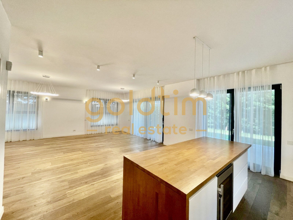 VILA INDIVIDUALA/ SCOALA AMERICANA/GARAJ