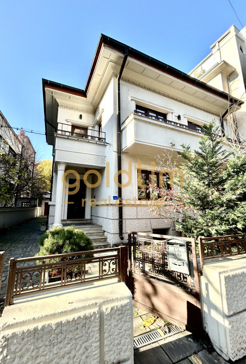 VILA SUPERBA RENOVATA COMPLET/4 APARTAMENTEx120M/480MP/KISELEFF-MUZEUL TARANULUI