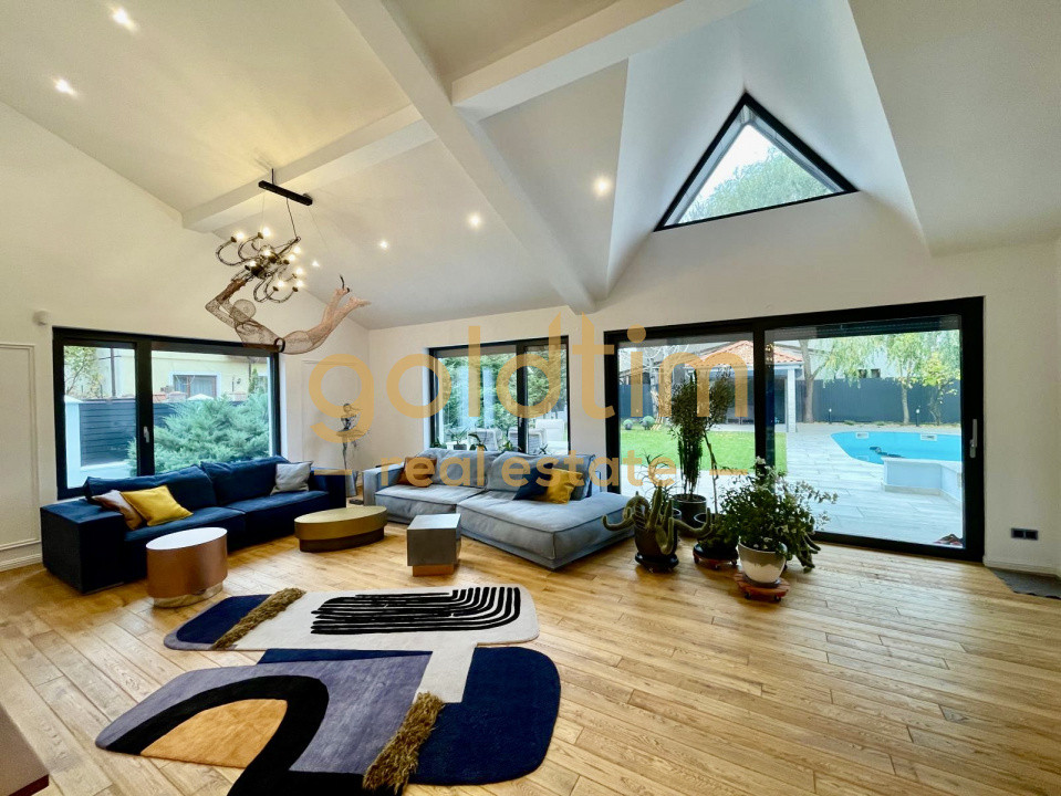 UNICA/ABSOLUT SUPERBA/ VILA INDIVIDUALA/IANCU NICOLAE/CURTE GENEROASA