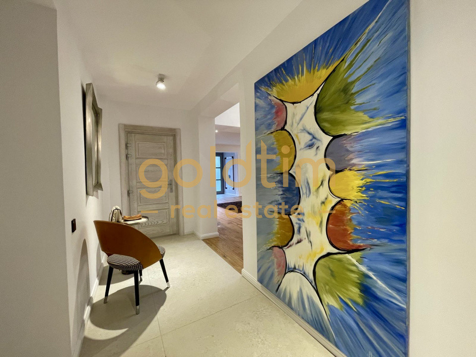 UNICA/ABSOLUT SUPERBA/ VILA INDIVIDUALA/IANCU NICOLAE/CURTE GENEROASA