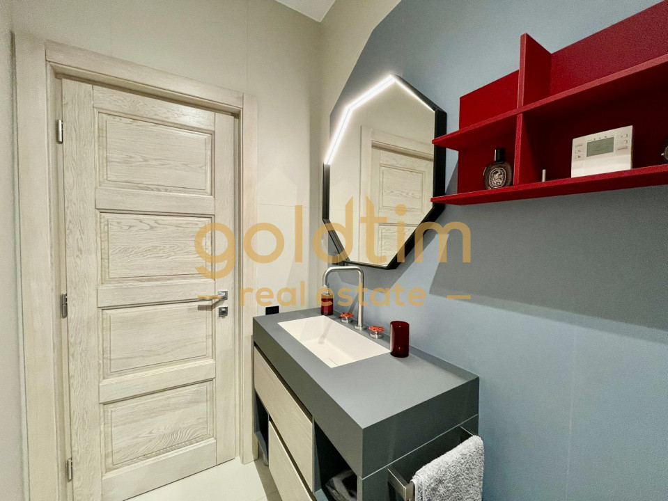 UNICA/ABSOLUT SUPERBA/ VILA INDIVIDUALA/IANCU NICOLAE/CURTE GENEROASA