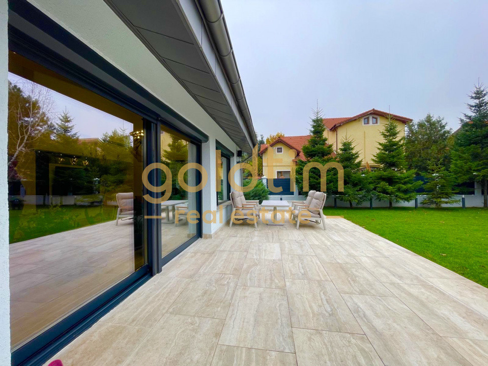 UNICA/ABSOLUT SUPERBA/ VILA INDIVIDUALA/IANCU NICOLAE/CURTE GENEROASA