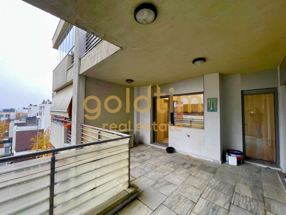 GREEN LAKE/ TERASE 30 mp/ PARCARE SUBTERANA/ BOXA