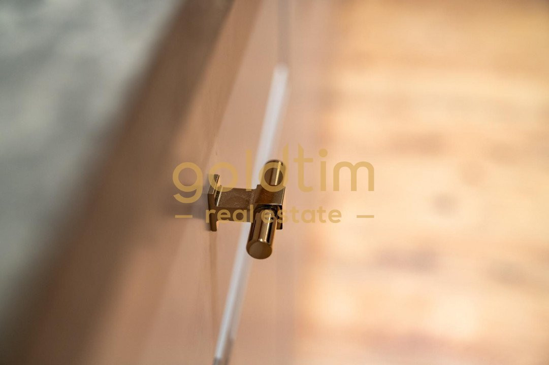 STUDIO SUPERB/DESIGN UNIC/PIPERA OMV/MOBILAT SI UTILAT