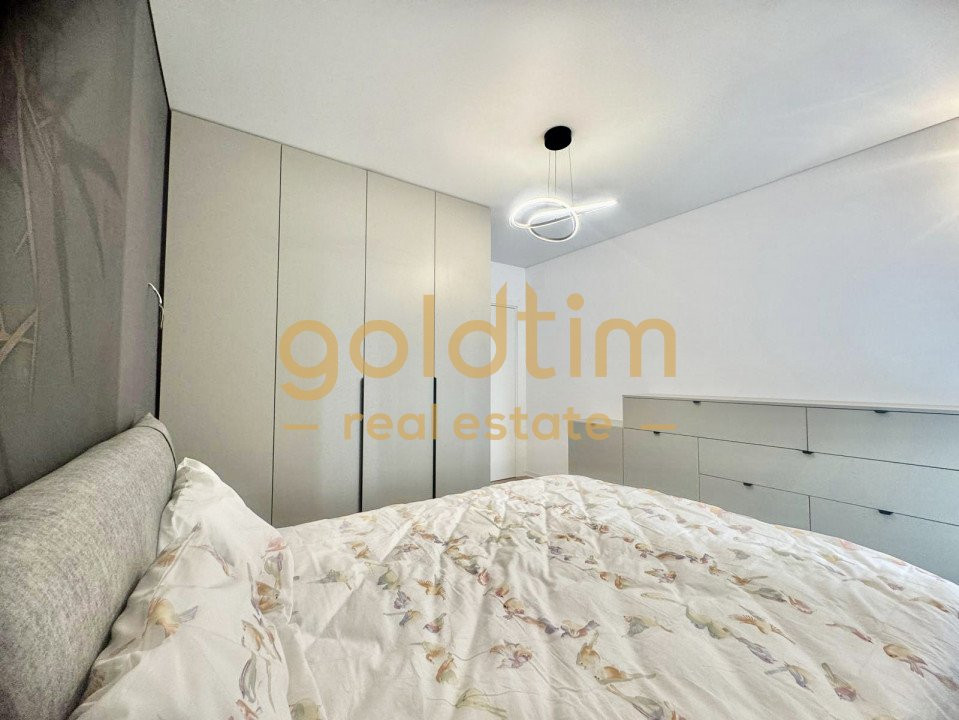 PRIMA INCHIRIERE/TERASA GENEROASA 