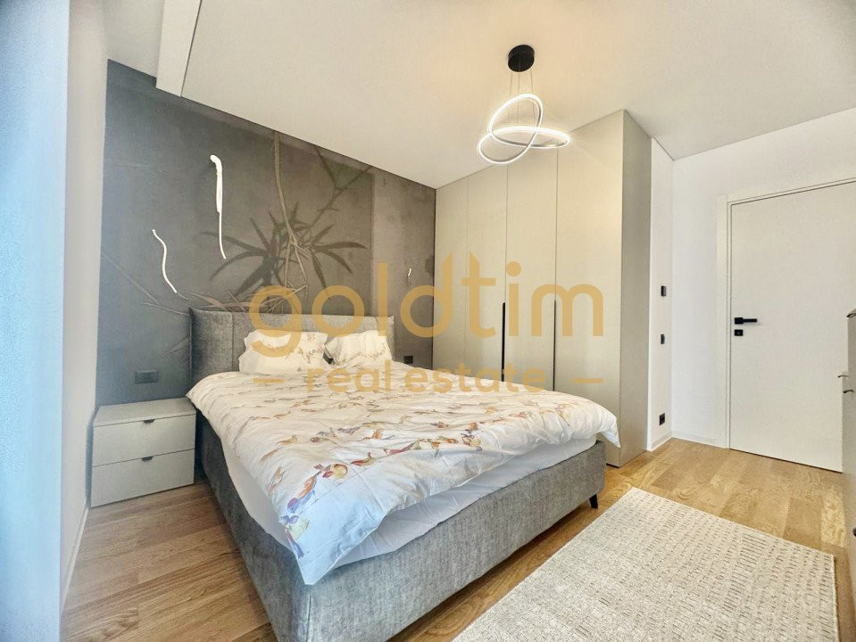 PRIMA INCHIRIERE/TERASA GENEROASA 