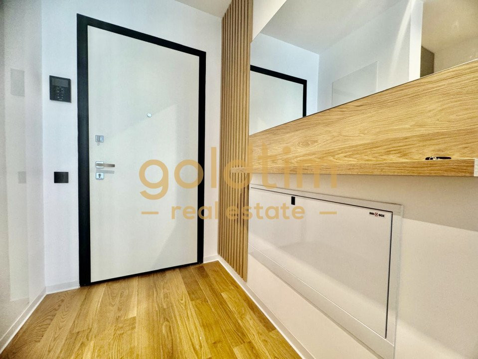 PRIMA INCHIRIERE/TERASA GENEROASA 