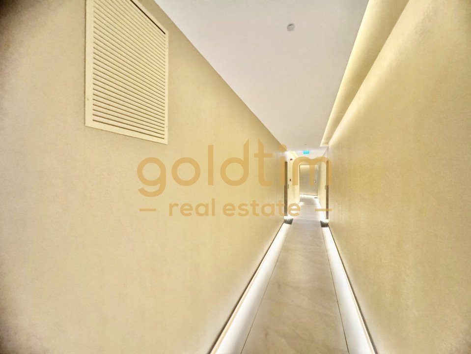 PRIMA INCHIRIERE/TERASA GENEROASA 