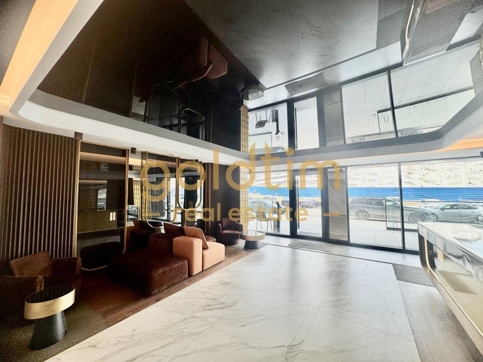 PRIMA INCHIRIERE/TERASA GENEROASA 