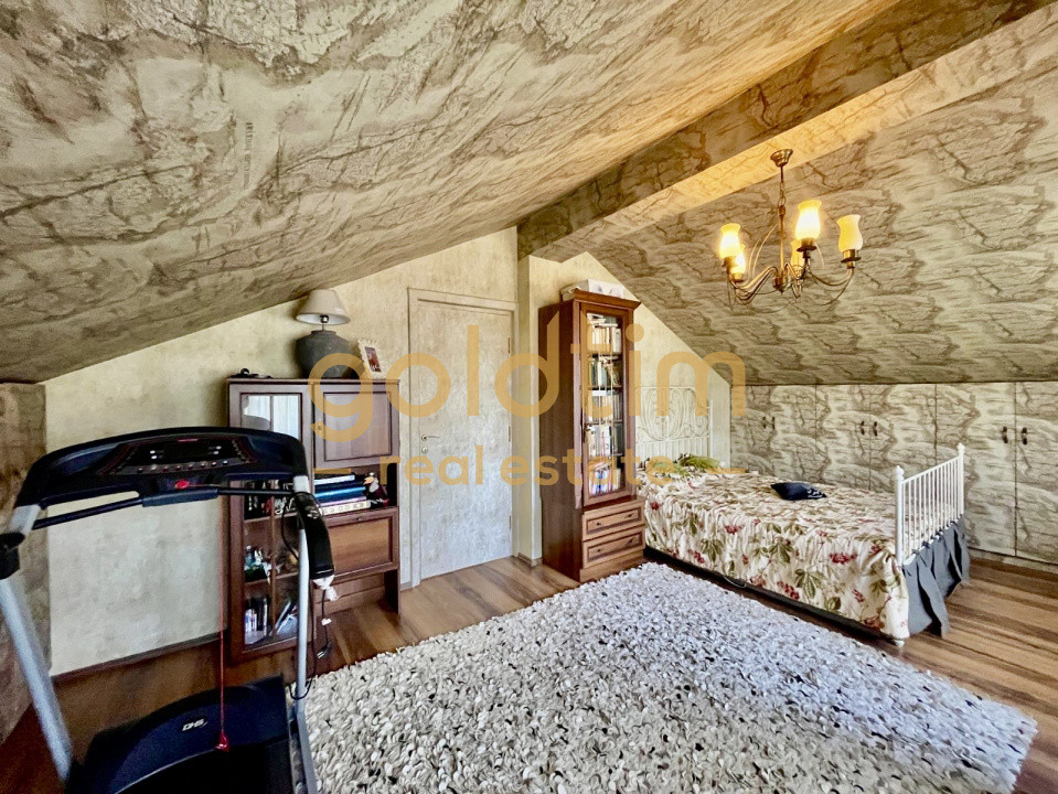 SUPERB/GRADINA/VEGETATIE MATURA/VILA INDIVIDUALA/PISCINA EXTERIOARA