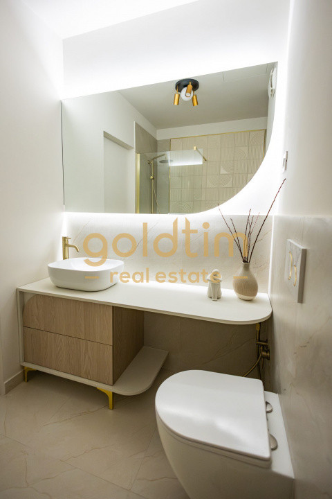 CATTED FAMILY/CURTE/DUPLEX SUPERB/ANSAMBLU SECURIZAT/PARCARE ACOPERITA