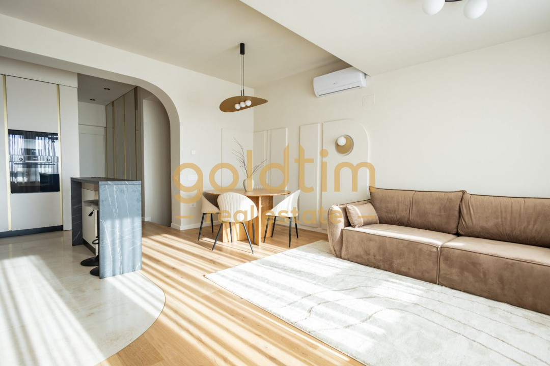 CATTED FAMILY/CURTE/DUPLEX SUPERB/ANSAMBLU SECURIZAT/PARCARE ACOPERITA